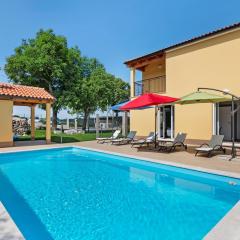 Holiday Home in Buzet with Terrace