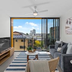 Resort Style 2BR with Beautiful Pool, Gym and Parking