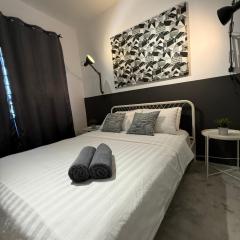 URBAN MONO STUDIO for 2Pax -9Min to PasarPayang-MayangMall-Drawbridge