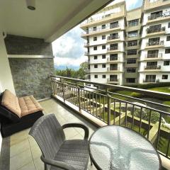 2BR Bristle Ridge Condo near Major Tourist Spots