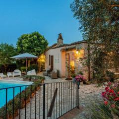 Historic Village With Pool Near Todi