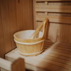 Luxury 2BR Flat Sauna & Living Cathedral Nearby