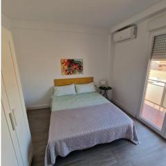 Habitacion BNB con balcon Alfarooms