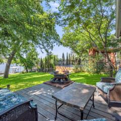 River Oaks Place