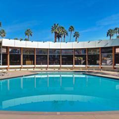 1957 Modern Hideaway