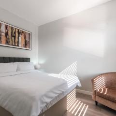 Central 2 Bed Apartment Perfect for Long and Short Stays