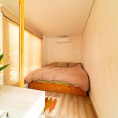 Minimalist Surf, Pool, AC, Icebath, Yoga, Saladita, 50m to Surf