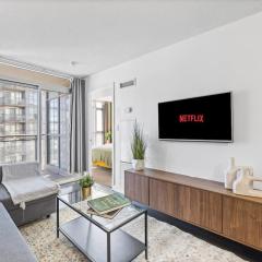 Sunny Downtown Retreat King Suite