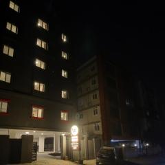 Super Townhouse Whiteridge Gachibowli Near AIG Hospital
