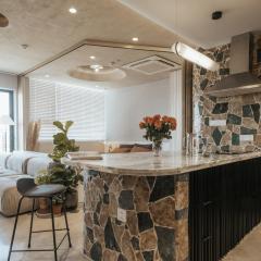 Chiuu Home Cozy Apartment with Pool, Gym, Hue
