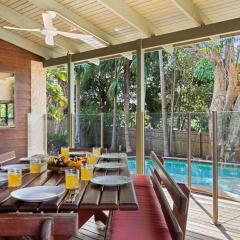 Buderim Rustic Retreat - Pool & Pet Friendly