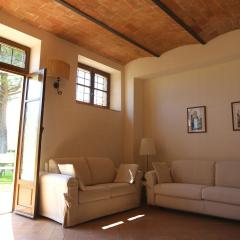 Historic Farmhouse Overlooking San Gimignano