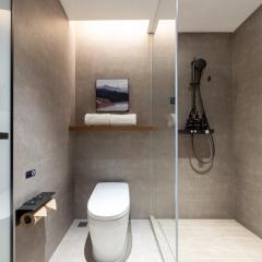 Atour Hotel Suzhou Jinji Lake East Park High-Speed Rail Station