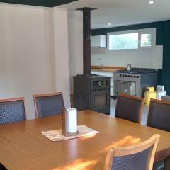 Casa de 2 Pisos, 2 Habitaciones, A Cuadras Del Lago