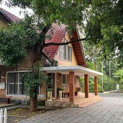 Cottage on Riverside