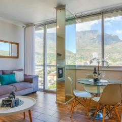 Table Mountain views Two Bed Apartment