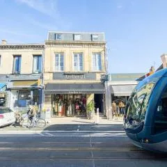 2 Studios 30 et 20 m2 proche parc et Tram D Le Bouscat tres lumineux