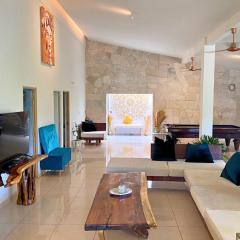 Nour Huatulco