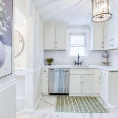 Farmhouse Fresh 4BR Retreat
