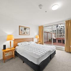 Central ACT Studio with Indoor Pool and Gym