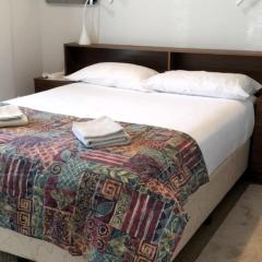 Lodge on the Bay- now Backpacker's Price in Esplanade & Buller St Kingscote-Pay on arrival