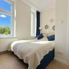 Seredino Navy Apartment- Modern Comfort in a Quiet Location, 5 Minutes to Gdańsk Old Town & Seaside