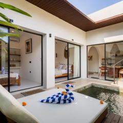 Petite 2bd Villa with Rooftop 4mins to Cemagi Beach