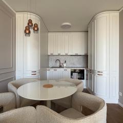 Royal Suite under the Castle with UFO view & FREE PRIVATE PARKING