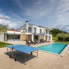 Villa Tea by Villsy
