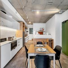 Seaside, Modern Luxury Apartment