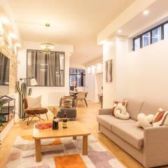 ParisConciergerie - Duplex for 12 with Cinema, 4BR