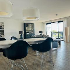 Näher am Wasser kann man nicht wohnen!