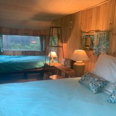 Chambre d'hôtes Sous Les Grands Chênes Cabane du CHENE