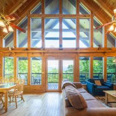 Stunning Mountain Views! Hot Tub Games