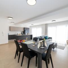 Luxury Apartment Valley Views C5