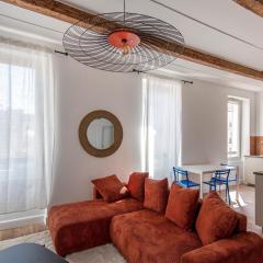 Apartment in the heart of Marseille well located