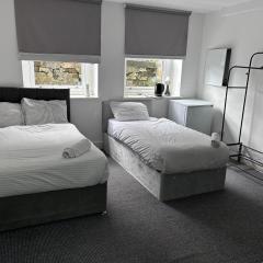 Green-Lodge Triple Double & Single Rooms Near LFC Anfield Free Street Parking 24-7