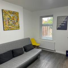 Modern 1 bed flat minutes from luton airport