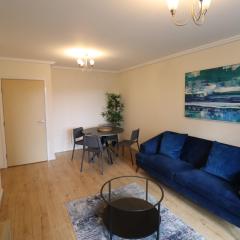 2-Bedroom Apartment with Balcony & Parking in Central Woking