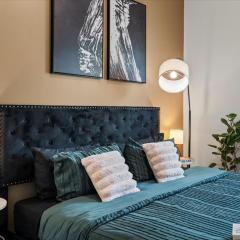 Luxe King 3BR Townhouse Uptown Charlotte