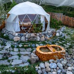 Glamoreo - The Walnut Glamp