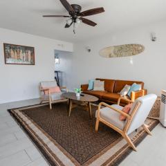 2bd Suite Steps To Beach! - Private Patio & Grill!