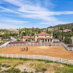 Villa on 5 Acre Vineyard Equestrian Estate, Pool & Hot tub, Events
