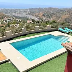 La Casa Roja Torrox 6 huéspedes y piscina privada