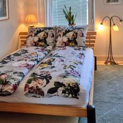 Schoenes helles Zimmer mit Bad, Nähe Bilk, Nähe Uni