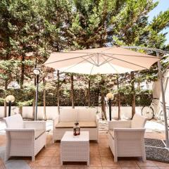 GuestHost - La Casa dei Pini