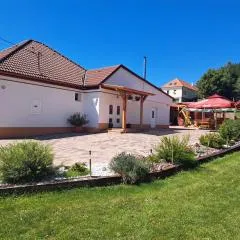 Vár-Völgye Vendégház