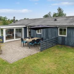 Beautiful Home In Tarm With Wifi