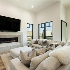 White Pine Luxe Family Retreat with Views