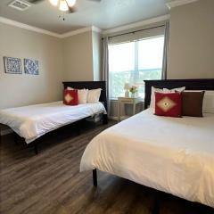 12D- In-unit Washer & Dryer - Free Parking - Fast Wi-Fi